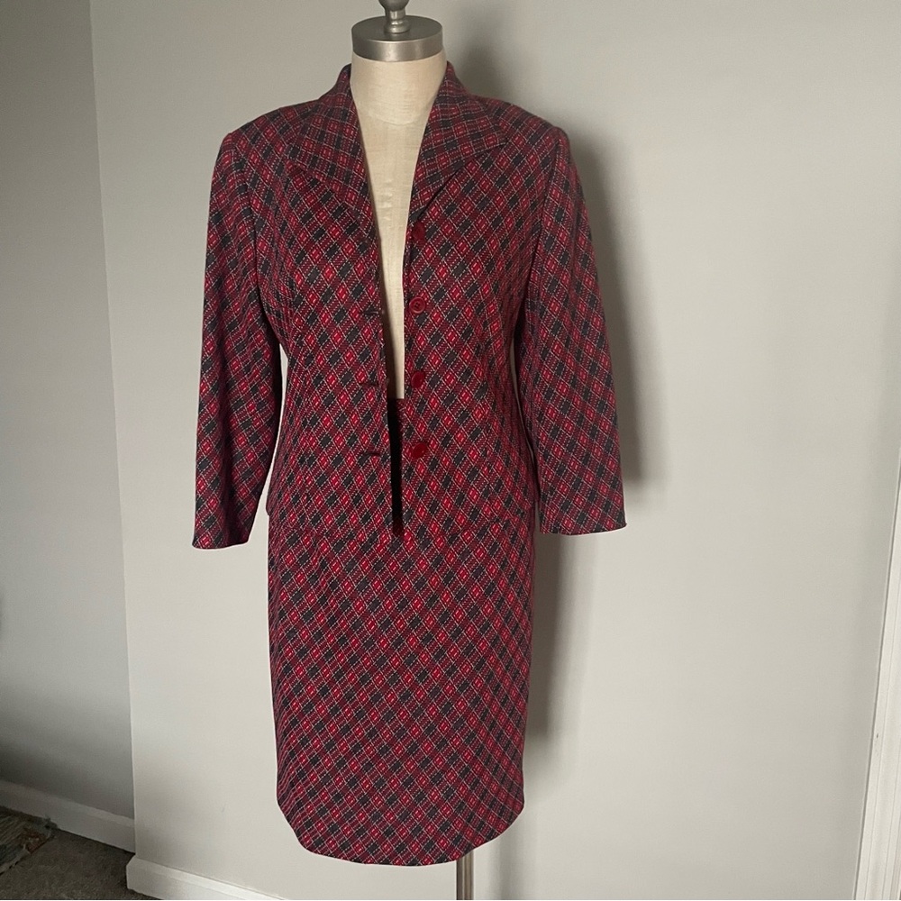 Vintage red and grey plaid wool skirt suit size 6